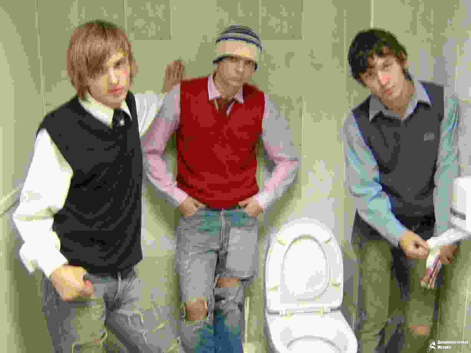 The Headphones - 3