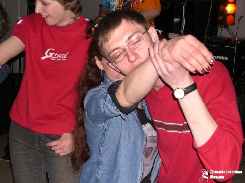 ���-��������� � ���-���� People. ���������, 3 ��� 2004 �. - 18